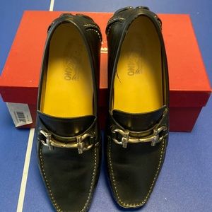 Salvatore Ferragamo Parigi mens loafers